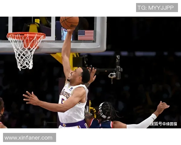 伊森持球突破 上篮打进还造加罚 伊森持球突破 上篮打进还造加罚